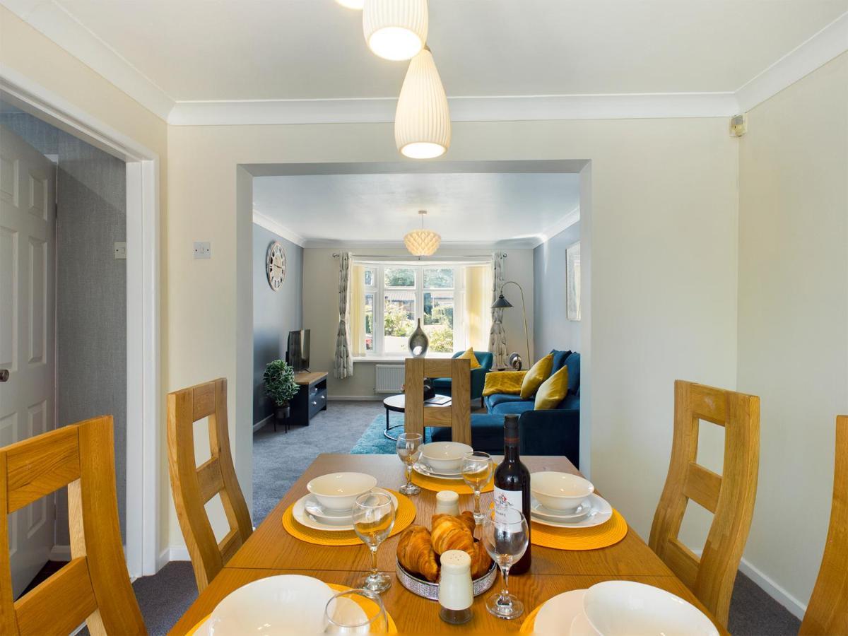 247 Serviced Accommodation In Telford- 3Br House Ngoại thất bức ảnh