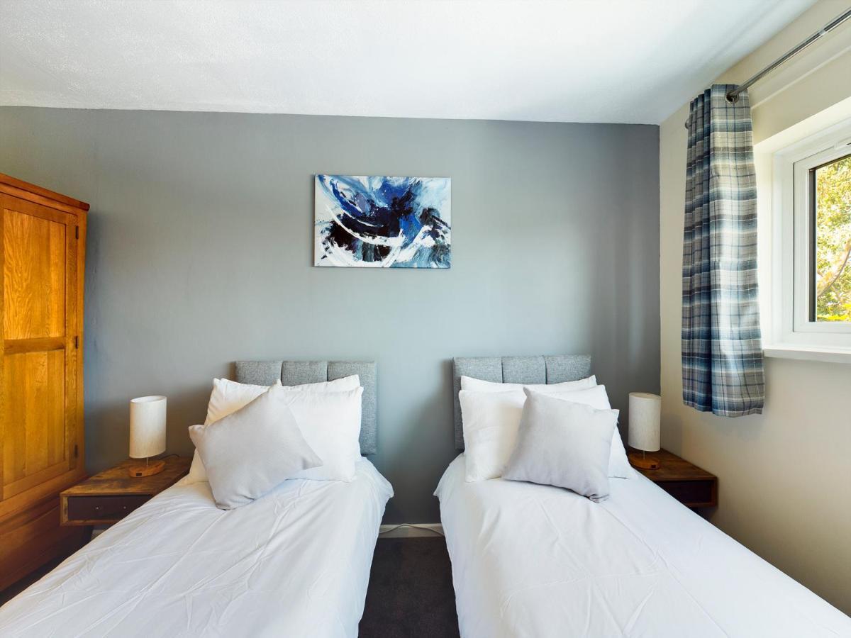 247 Serviced Accommodation In Telford- 3Br House Ngoại thất bức ảnh