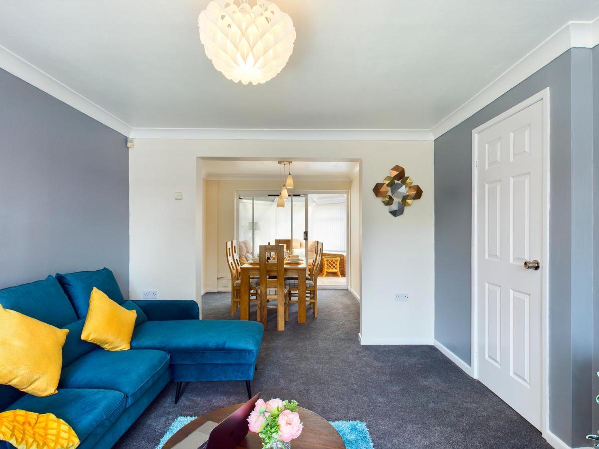 247 Serviced Accommodation In Telford- 3Br House Ngoại thất bức ảnh